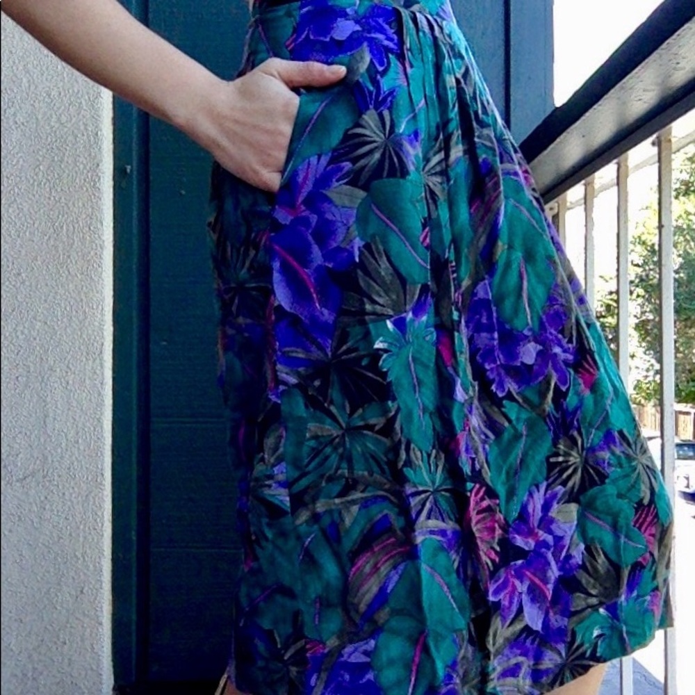 Vintage floral midi skirt